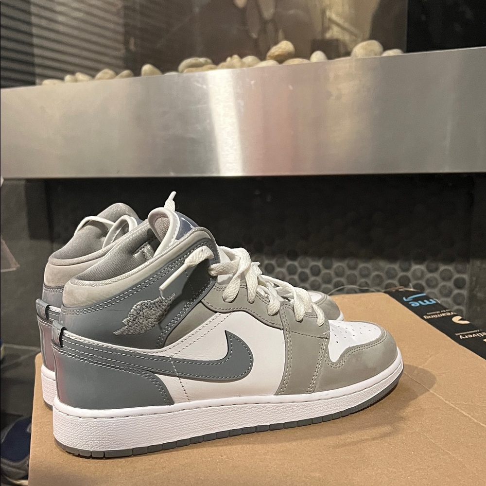 Nike Kids Sneakers - Gray and White
